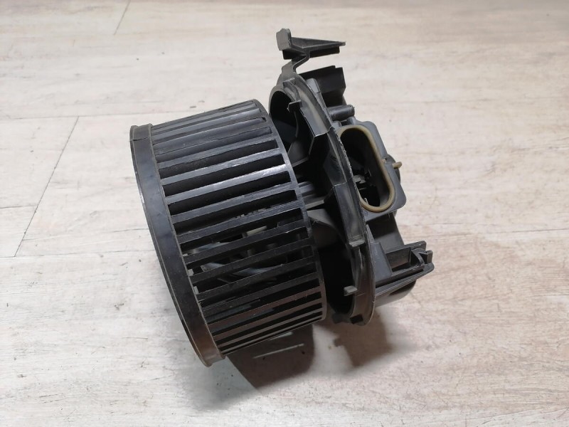 Almera G15 №4 моторчик печки