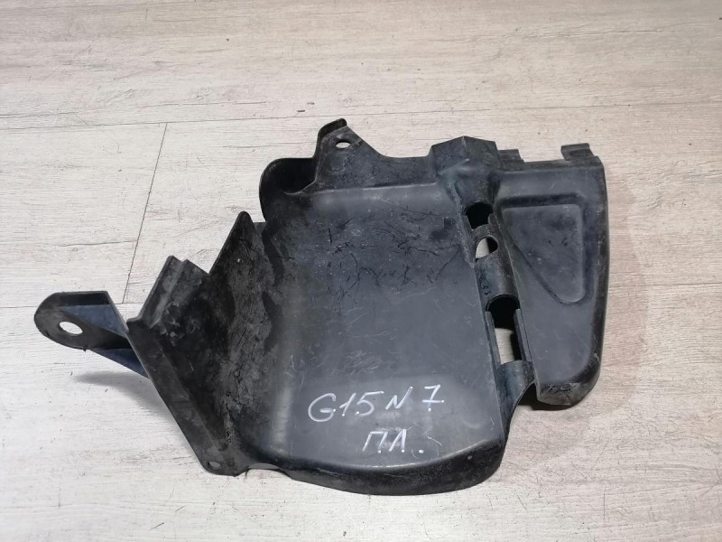 Almera G15 №7 пыльник двигателя левый