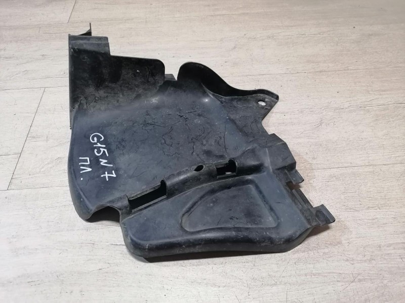 Almera G15 №7 пыльник двигателя левый