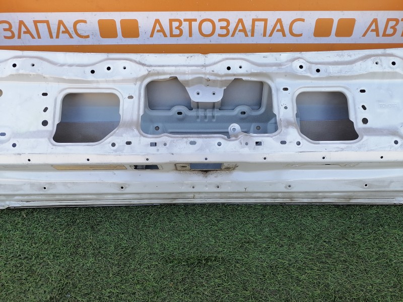 Land Cruiser 200 крышка багажника