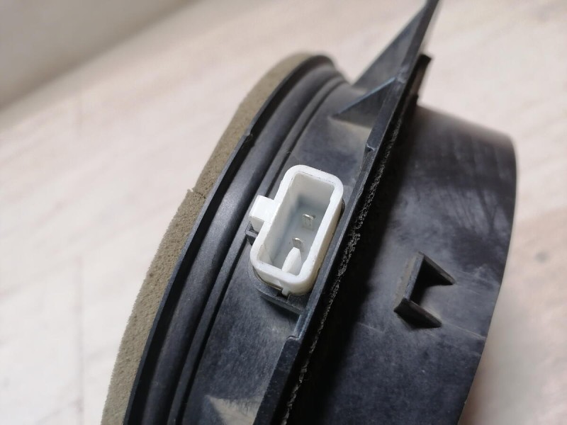 Lexus IS 250 динамик в дверь большой