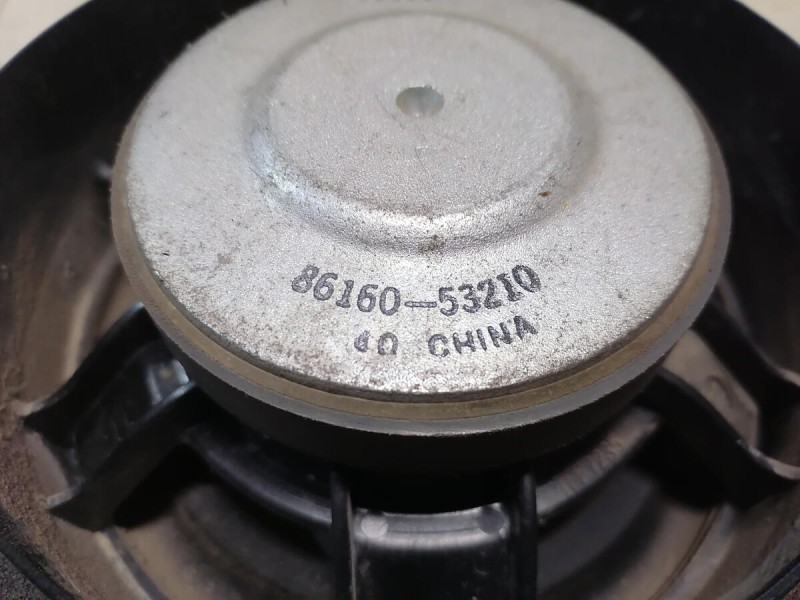 Lexus IS 250 динамик в дверь большой