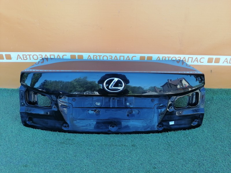 Lexus IS 250 крышка багажника