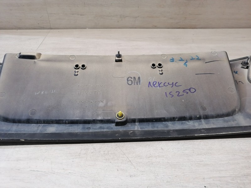 Lexus IS 250 молдинг крышки багажника