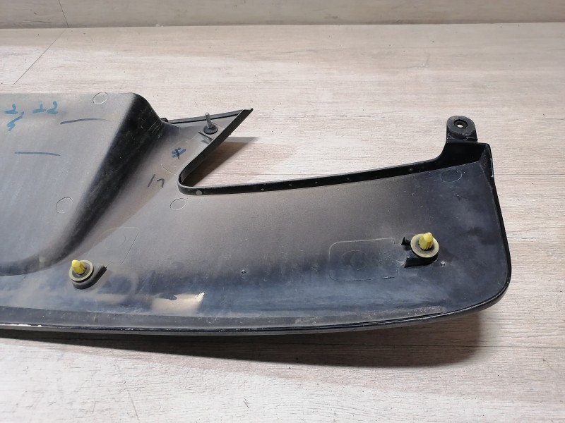 Lexus IS 250 молдинг крышки багажника