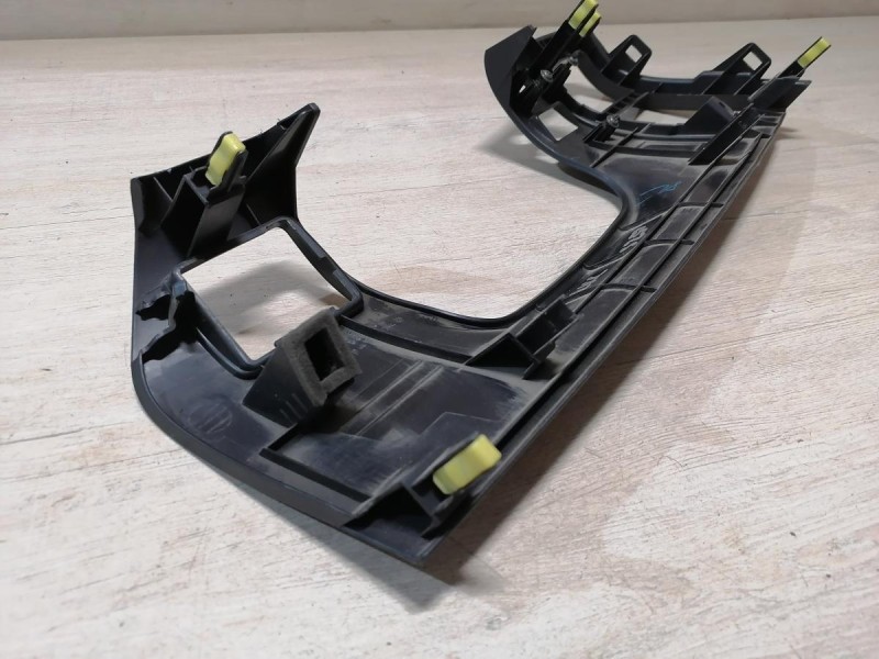 Lexus IS 250 накладка подрулевая