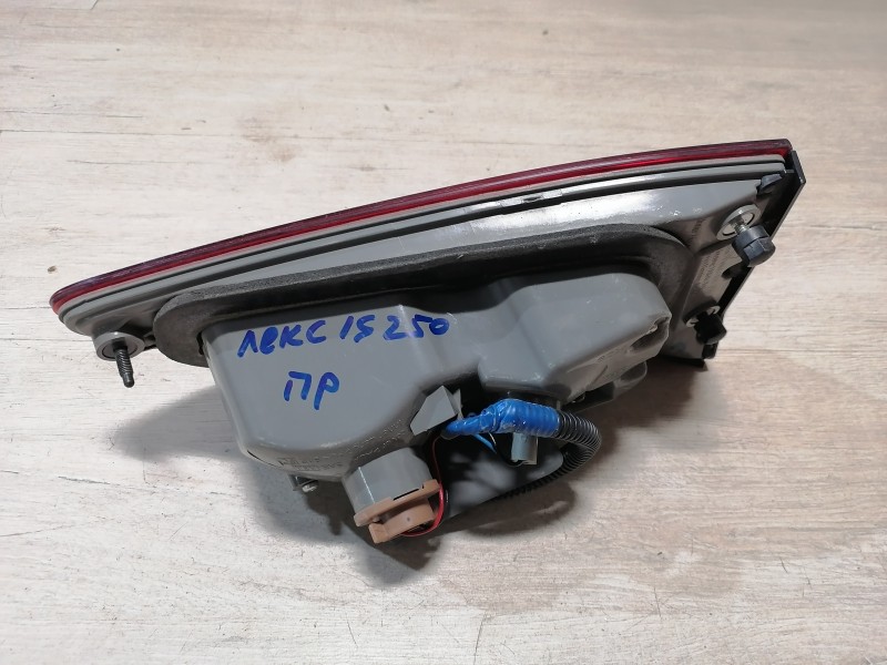 Lexus IS 250 фонарь правый в сборе