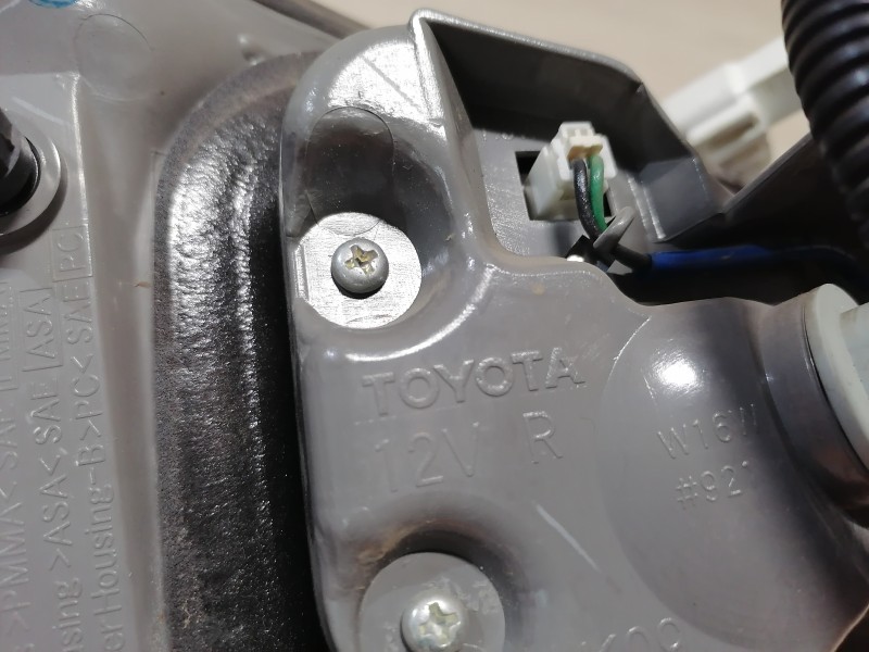 Lexus IS 250 фонарь правый в сборе