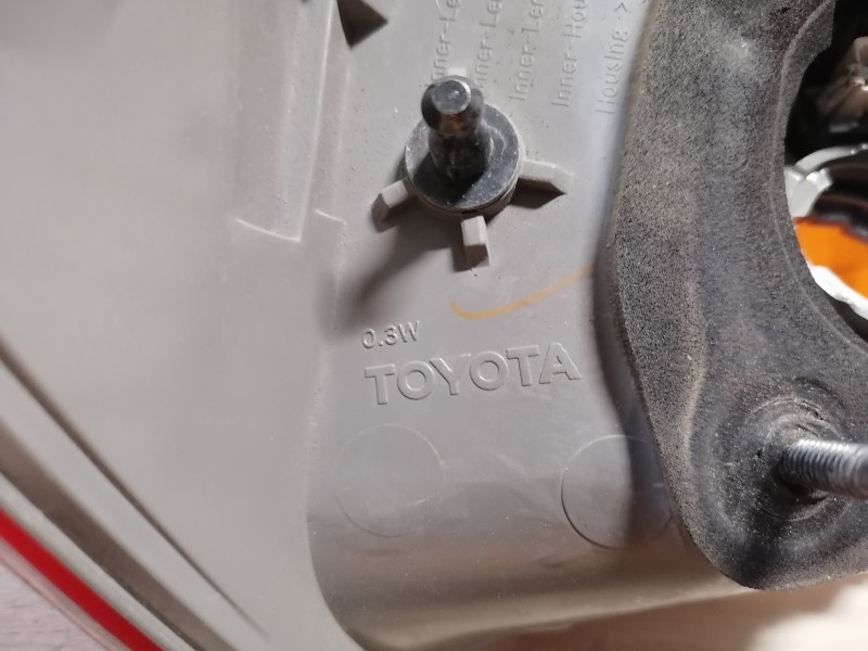 Lexus IS 250 фонарь правый в сборе