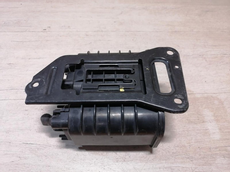 Lexus IS250 абсорбер топливный