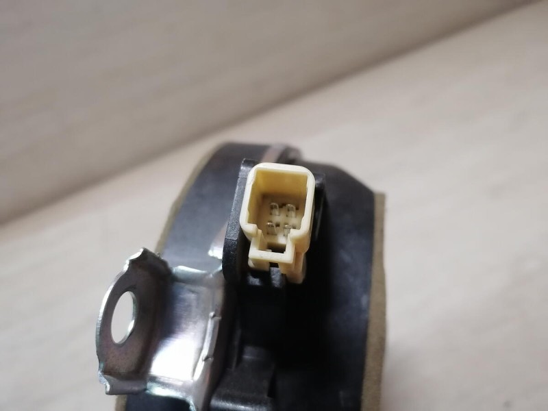 Lexus IS250 динамик задний большой сабвуфер