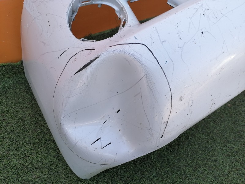 Lexus LX 570 бампер передний деф