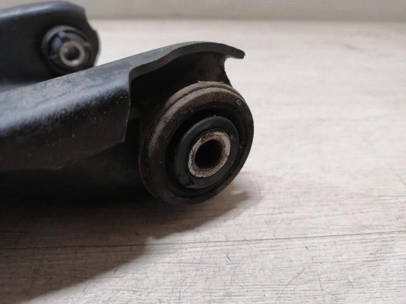 Logan 2 рычаг левый