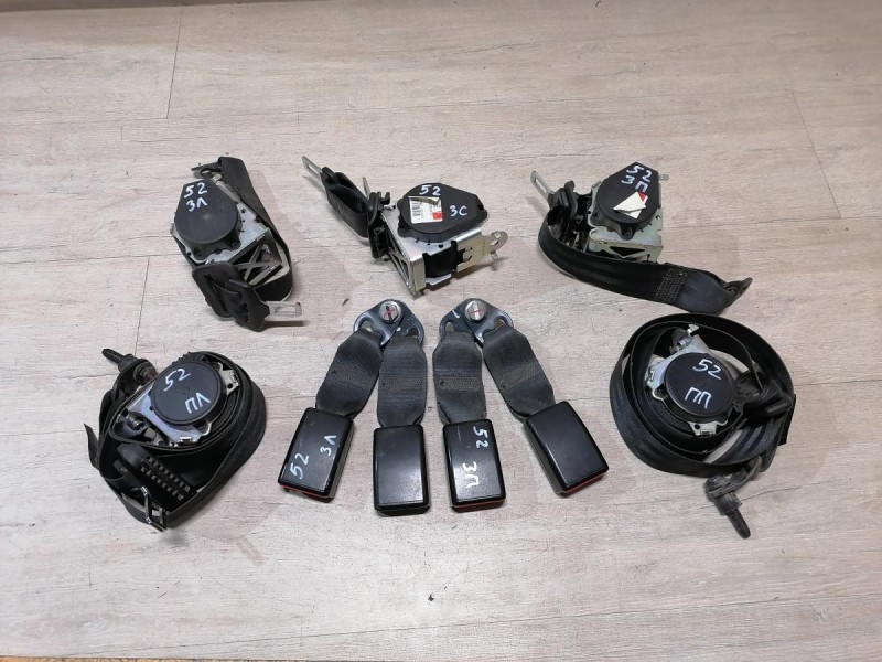 Logan 2 замок ремня безопасности задний