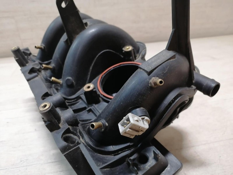 Logan №52 коллектор впускной 8 кл под ГБО