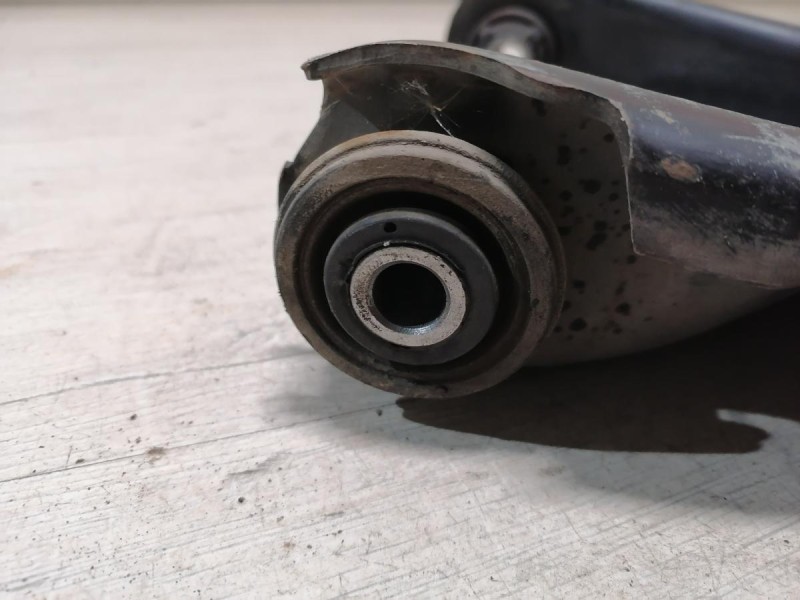 Logan 2 рычаг правый