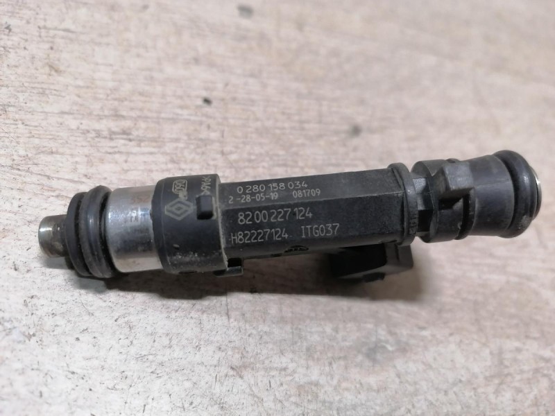 Logan 2 форсунка топливная 8кл