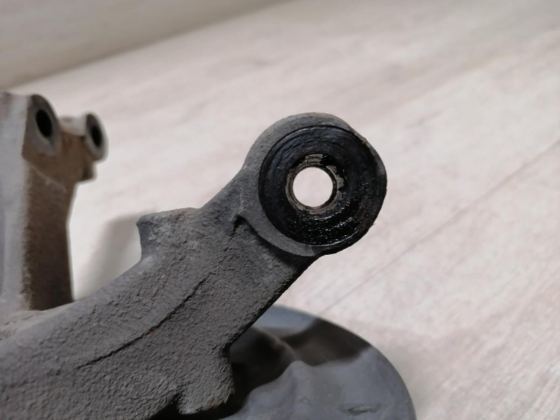 Logan 2 кулак правый