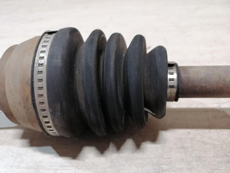 Logan №52 привод левый рест