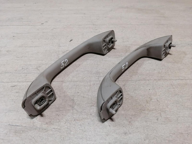 Logan 2 ручка потолка