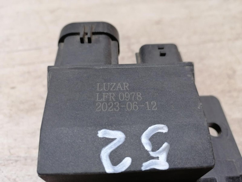 Logan №52 резистор вентилятора охлаждения двигателя LUZAR не ориг