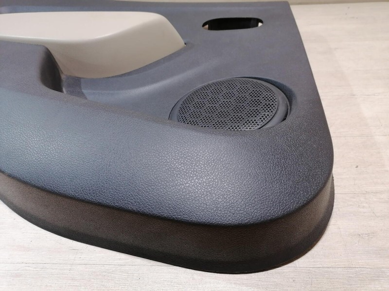 Logan 2 обшивка двери задняя левая эл черная+бежевая