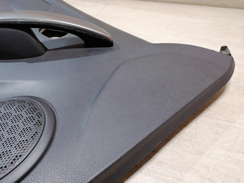 Logan 2 обшивка двери передняя левая эл