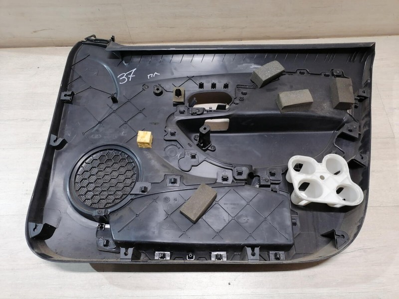 Logan 2 обшивка двери передняя левая эл