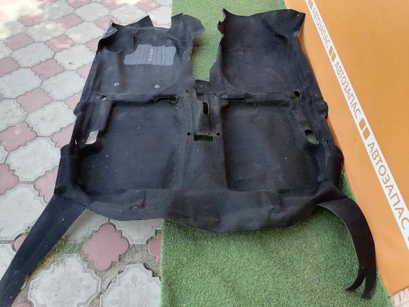 Logan №12 пол салона деф