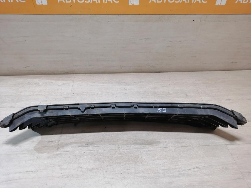 Logan №52 решетка переднего бампера нижняя рест деф