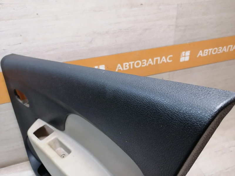 Logan 2 обшивка двери задняя правая эл черная+бежевая