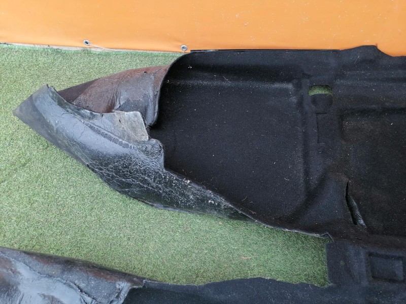 Logan №18 пол салона деф