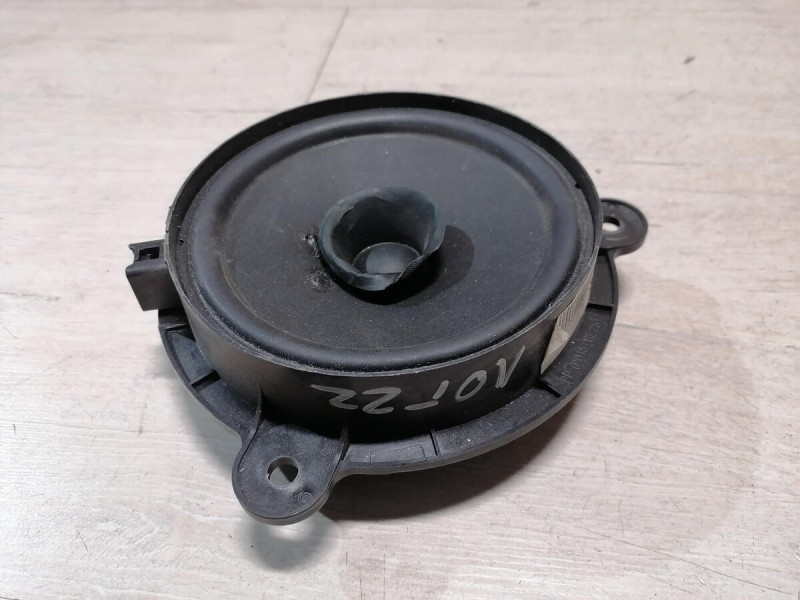 Logan 2 динамик задний