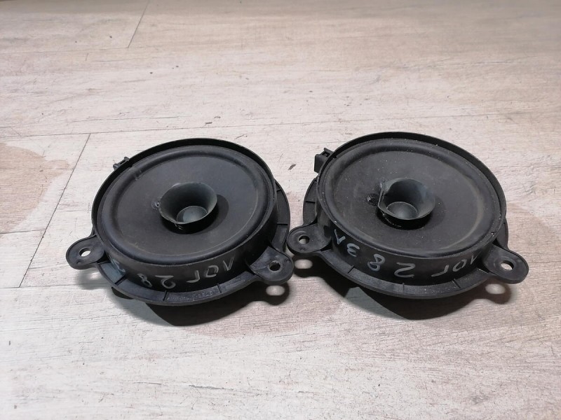 Logan 2 динамик задний