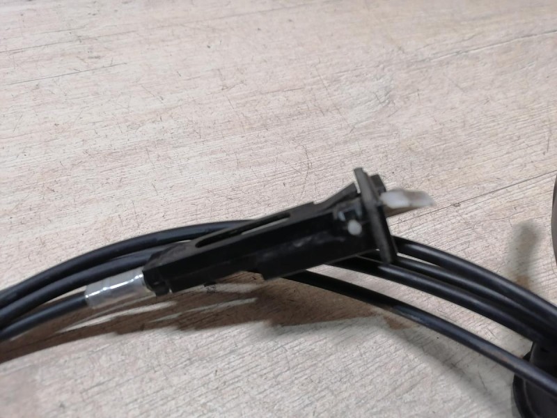 Logan 2 трос лючка бензобака