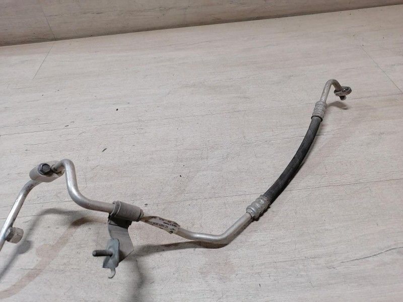 Logan 2 трубка кондиционера тонкая длинная 924402763 924401429