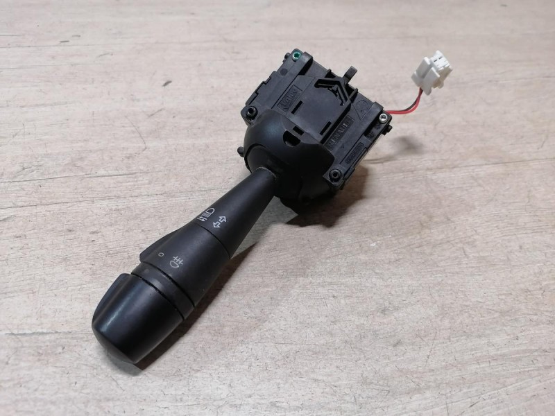 Logan №52 переключатель поворотов деф