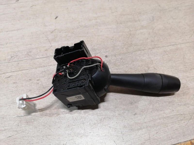 Logan №52 переключатель поворотов деф