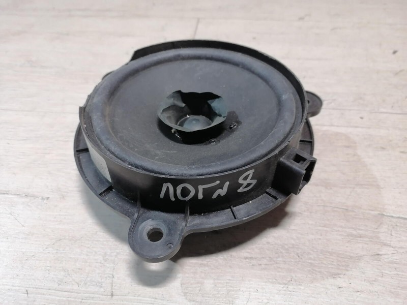 Logan 2 динамик задний деф