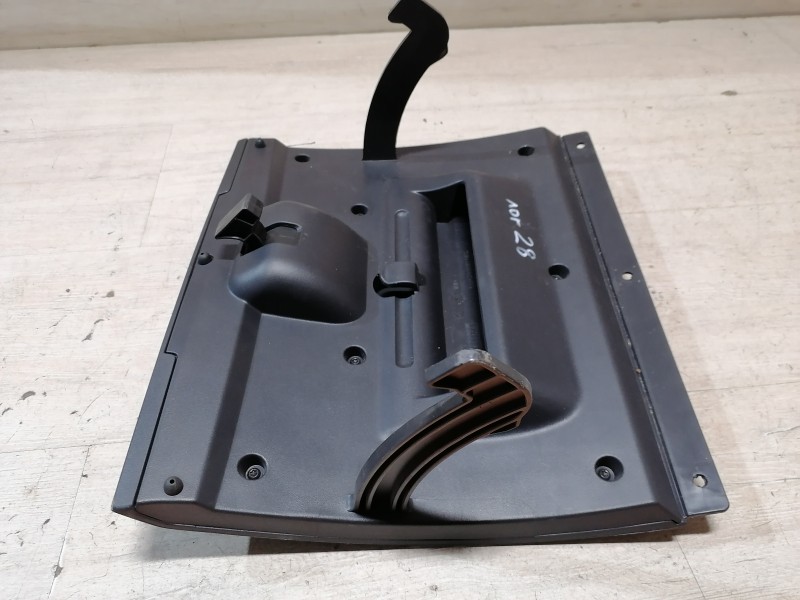 Logan №28 бардачок