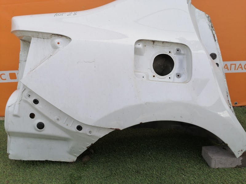 Logan №28 крыло заднее правое