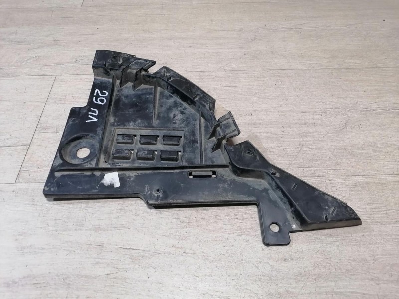 Logan №29 пыльник переднего бампера левый