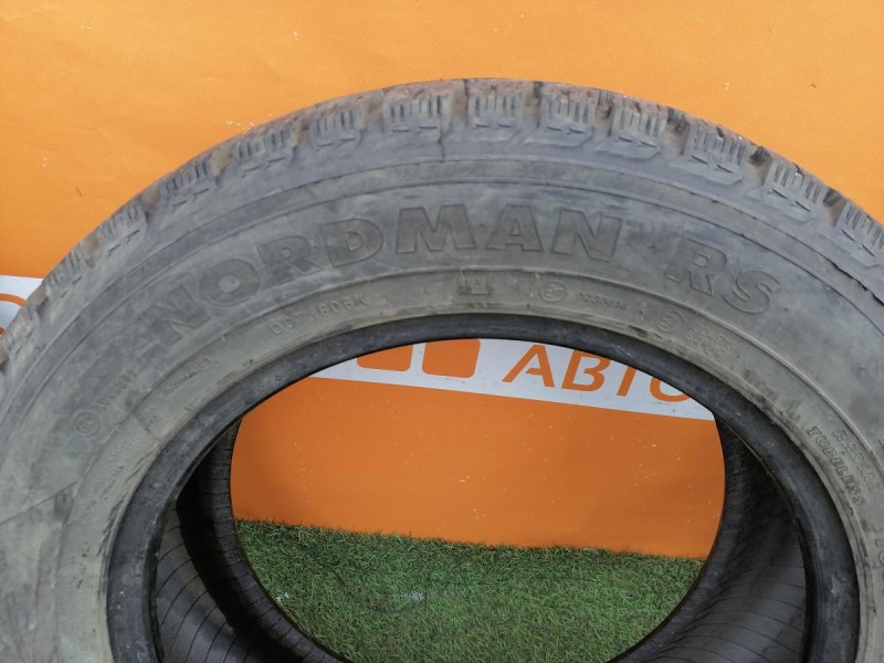 Logan №29 шина 185/65  R15 нокиан нордман зима липучка