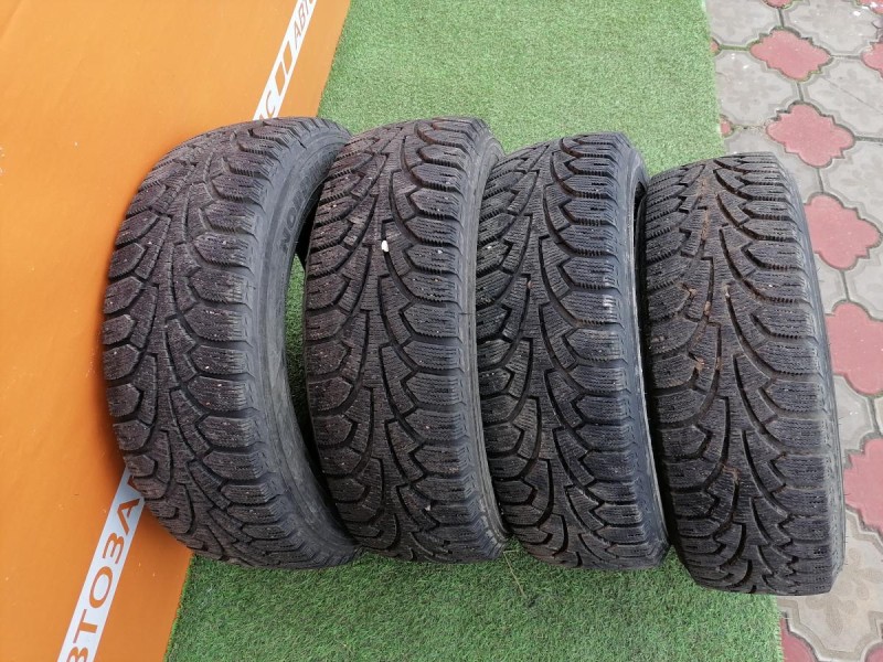 Logan №29 шина 185/65  R15 нокиан нордман зима липучка