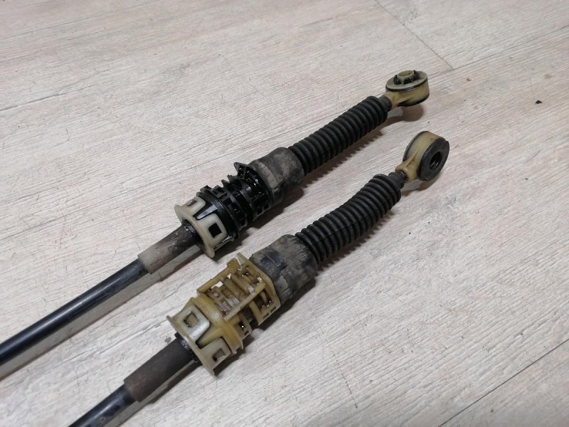 Logan 2 кулиса мкпп тросиковая в сборе рест