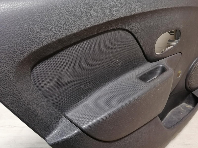 Logan 2 обшивка двери передняя левая мех деф