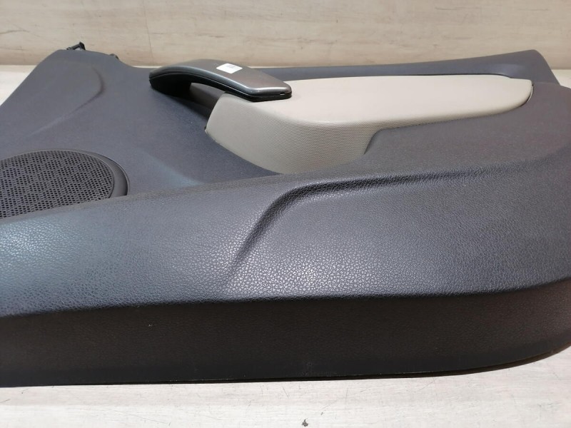 Logan 2 обшивка двери передняя правая эл черная+бежевая деф