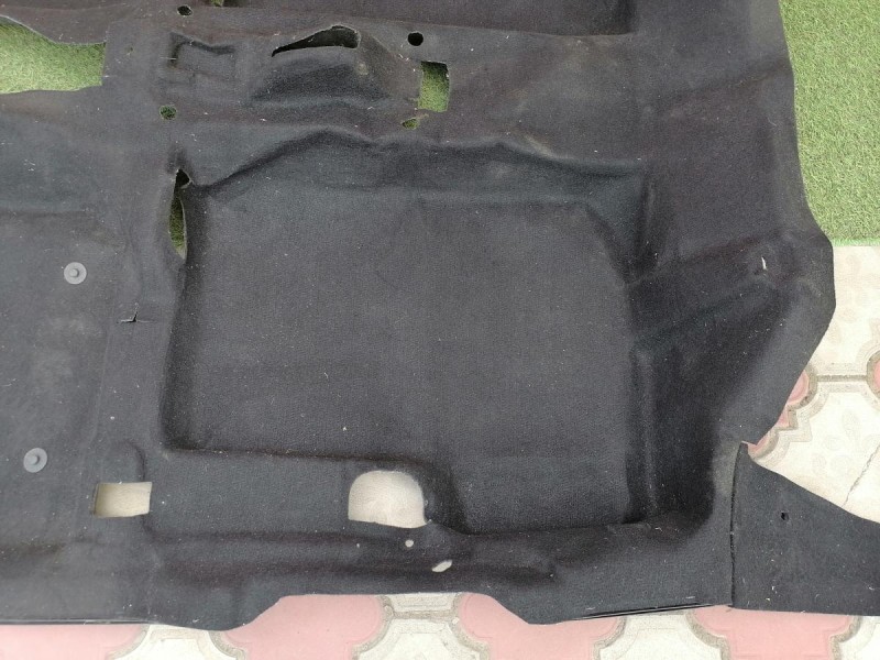 Logan №8 пол салона