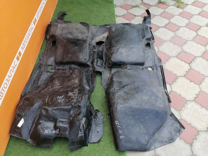 Logan №8 пол салона