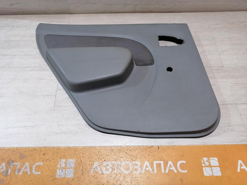 Logan ф1 обшивка двери задняя левая мех деф